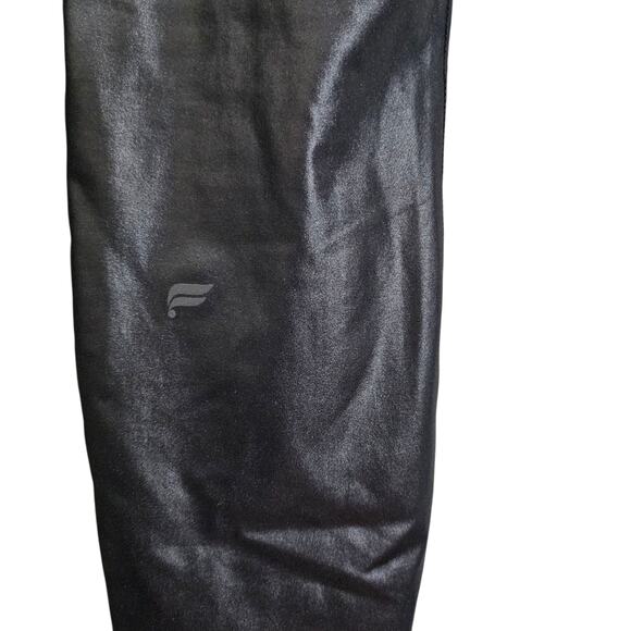 Fabletics Anywhere Motion365+ Black Dhine High-Waisted Leggings - Picture 10 of 12